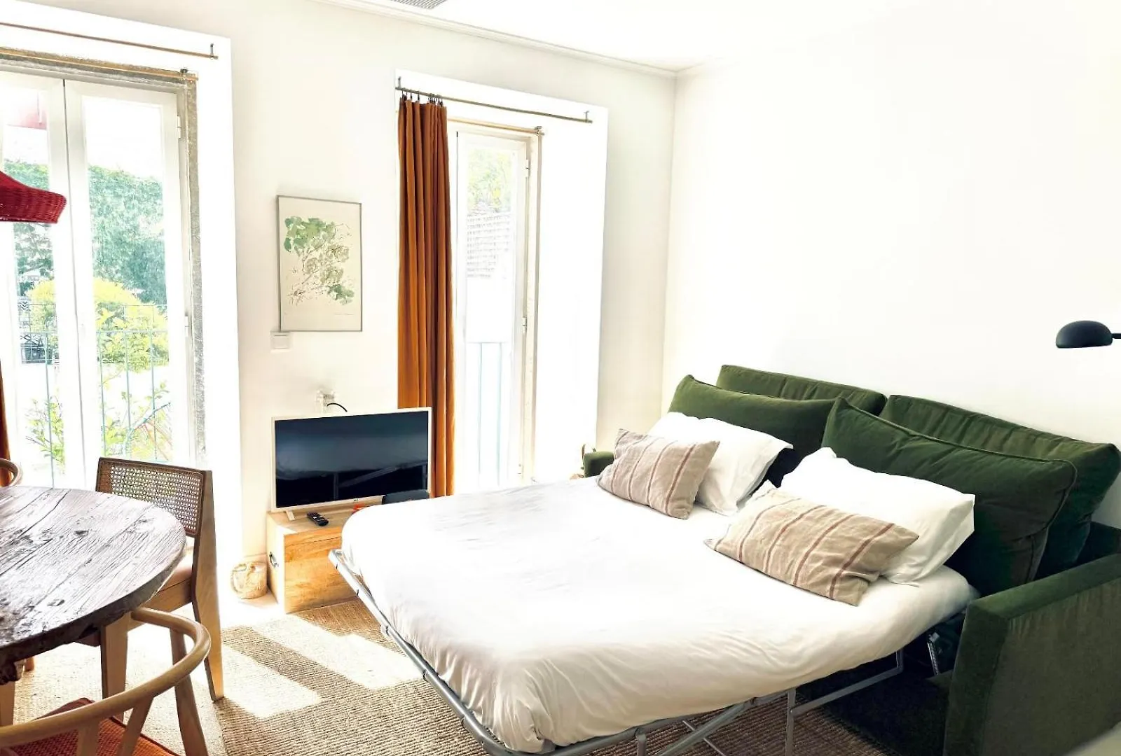 Swimming Pool Apartment Central Lisbon