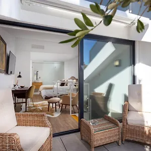  Appartement Stupendo-three Rooms-suite With Terrace -center -air Conditioning-free Park